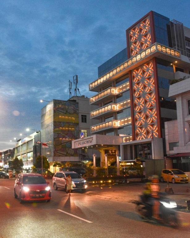 Hotel Gajahmada Pontianak Eksteriør billede
